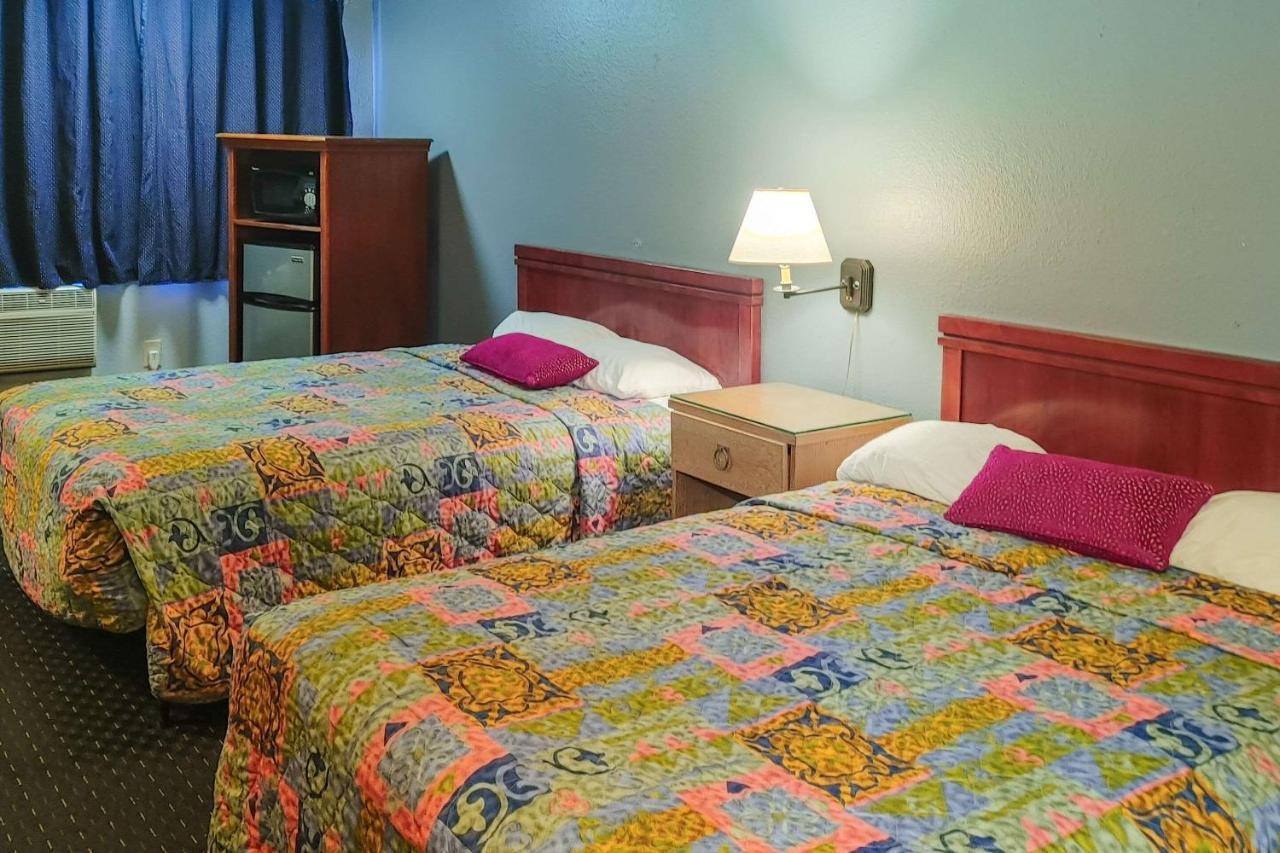 Rodeway Inn סי טק מראה חיצוני תמונה