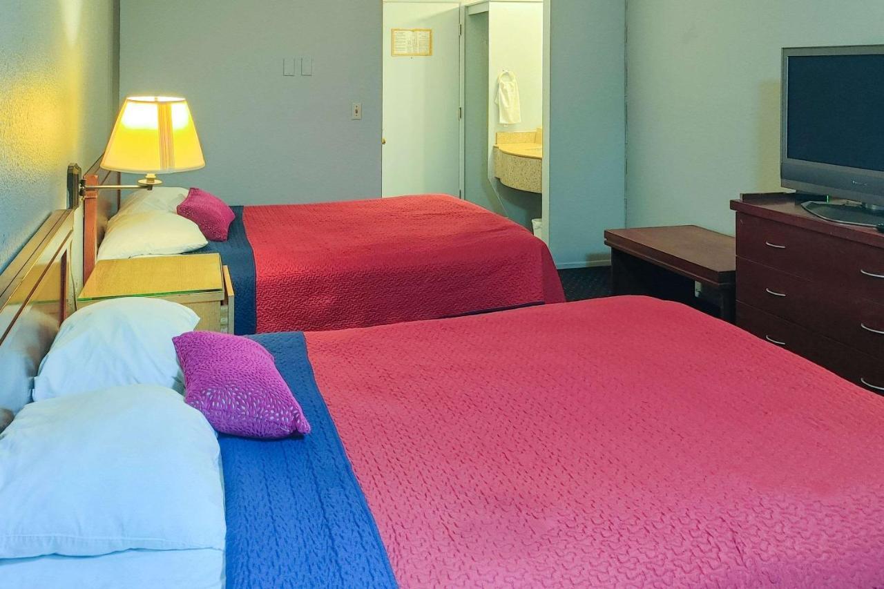 Rodeway Inn סי טק מראה חיצוני תמונה